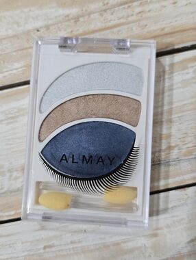 Almay Smoky i for Blues Trio Eyeshadow Palette #402